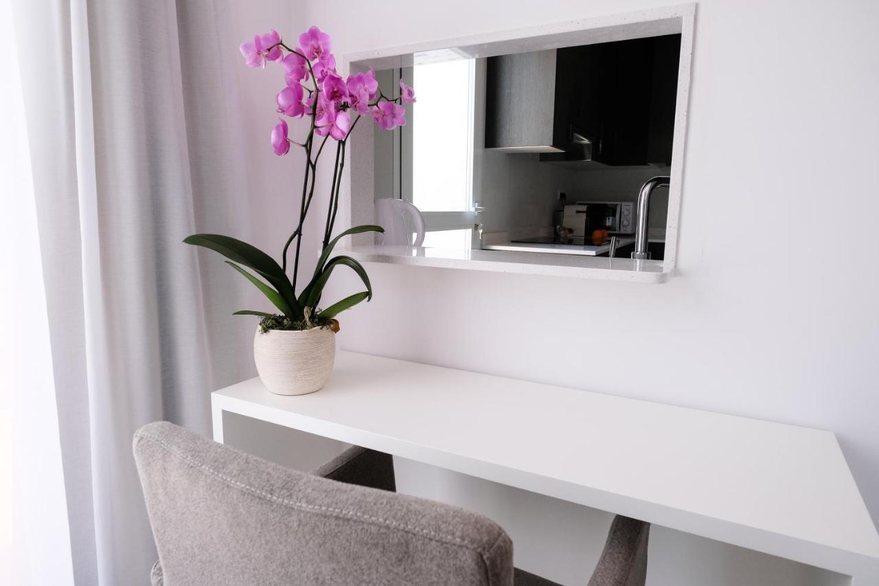 Sal Mar Suites 산타 에우랄리아 데 리오 외부 사진