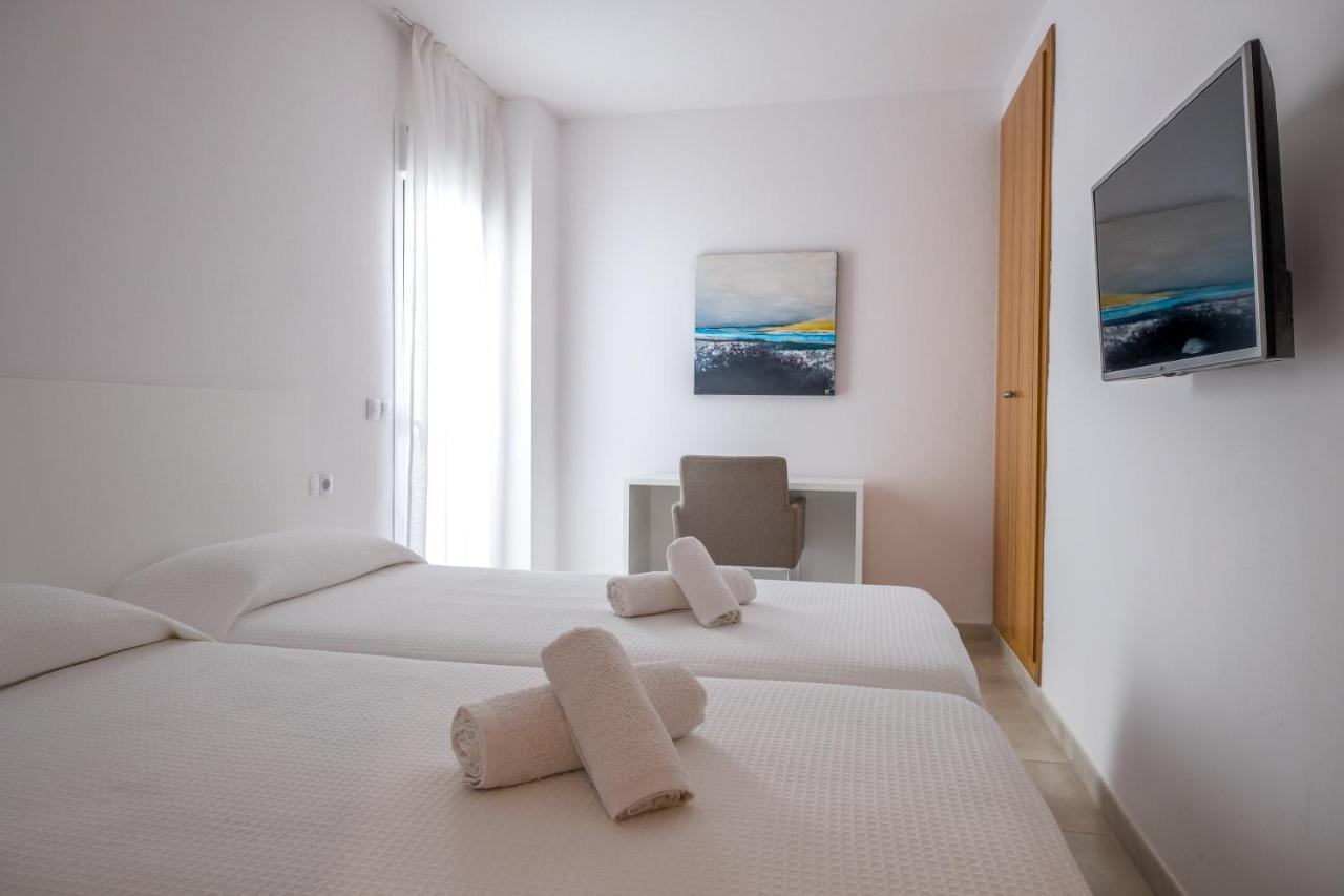 Sal Mar Suites 산타 에우랄리아 데 리오 외부 사진