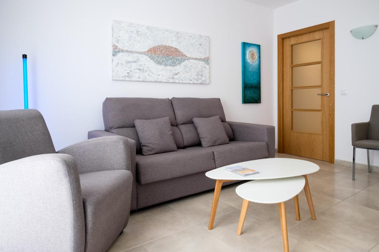 Sal Mar Suites 산타 에우랄리아 데 리오 외부 사진